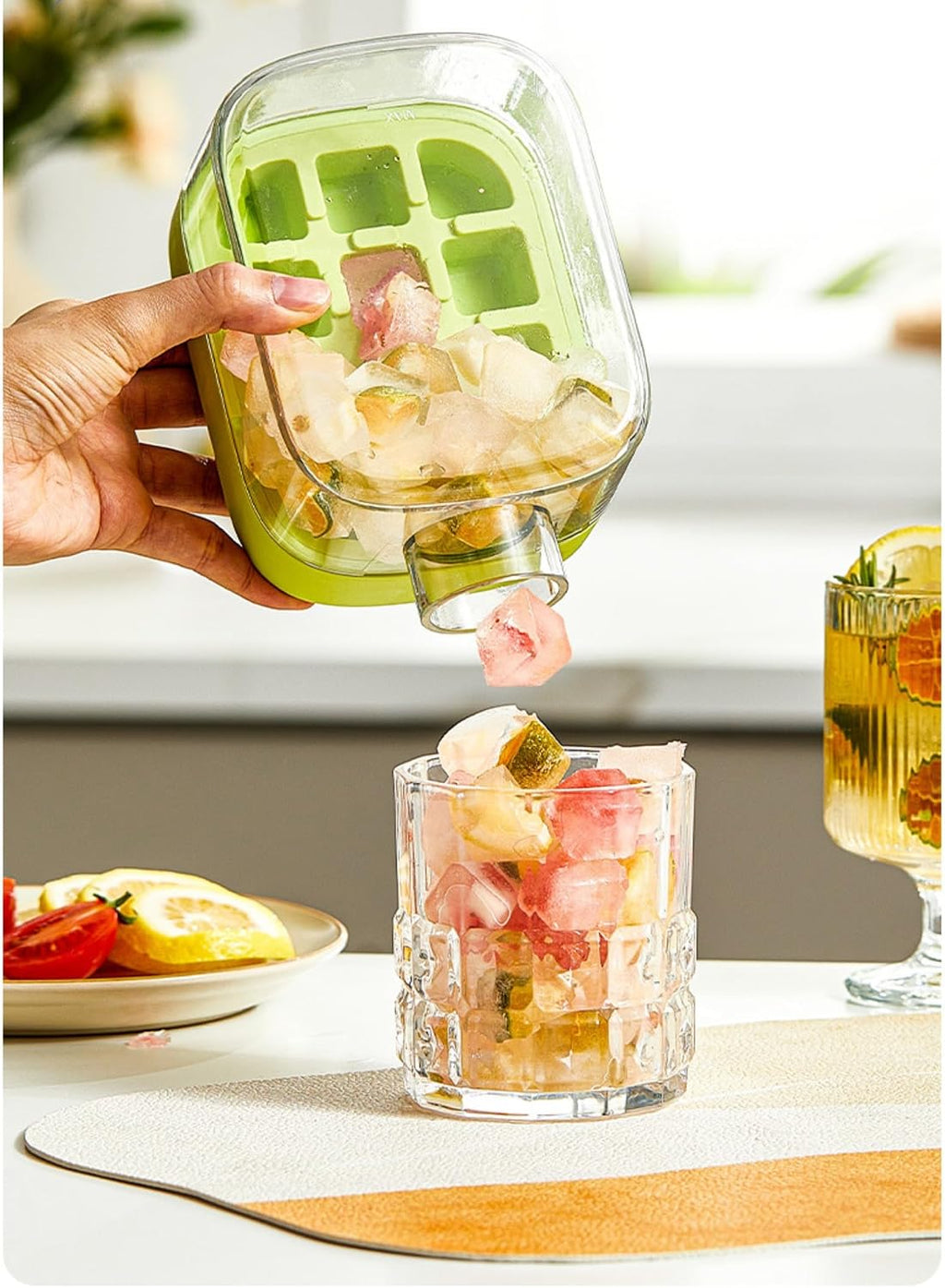 2-in-1 Press Release Ice Cube Bottle With Straw